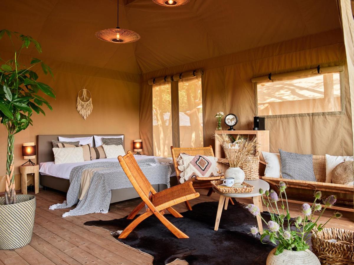 Zatoria Luxury Glamping Zator Hotel Exterior foto